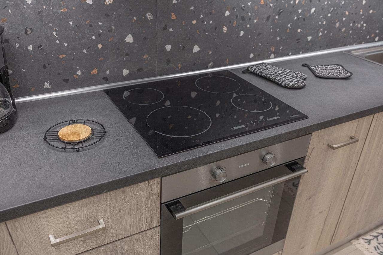Amazing Apartment Near Metro Station! Αθήνα Εξωτερικό φωτογραφία